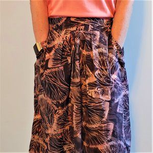 ✨HP✨ Harper & Gray knee length skirt W pockets NWT